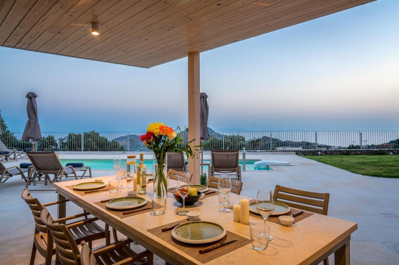 Aloni With 180° Seaview, Private Pool & Bbq, 2km From