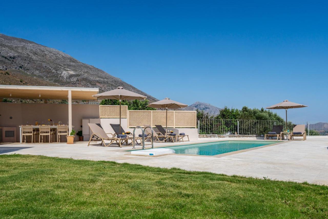 Aloni With 180° Seaview, Private Pool & Bbq, 2km From *