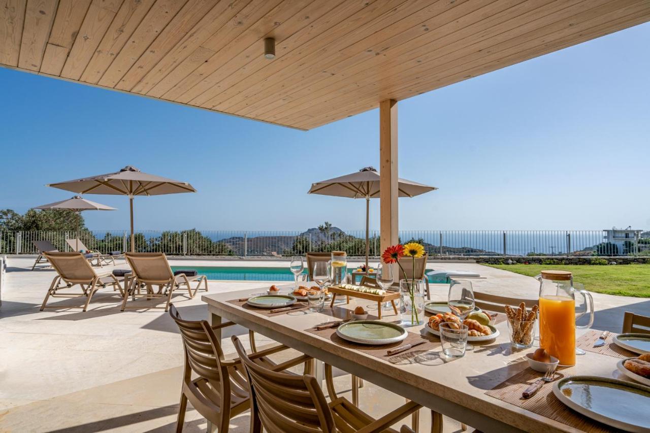 Aloni With 180° Seaview, Private Pool & Bbq, 2km From Vila