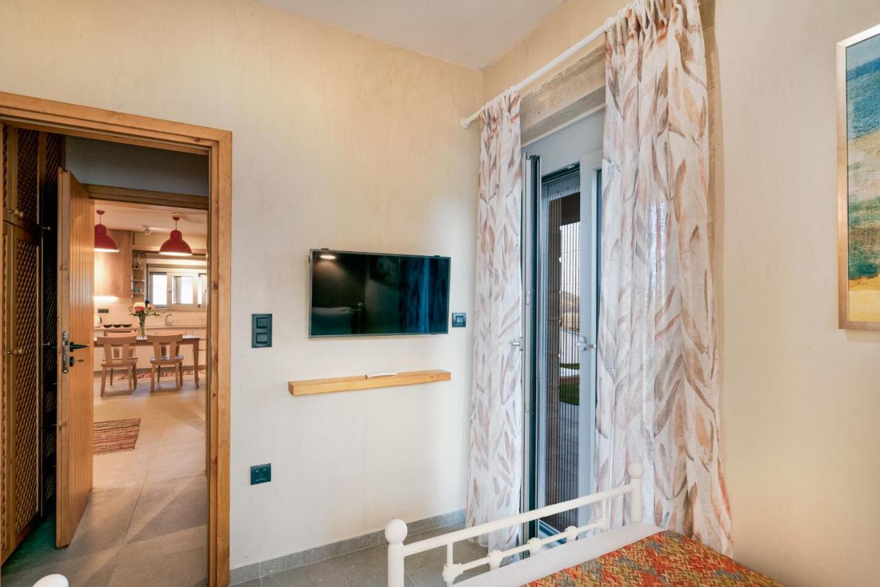 Aloni With 180° Seaview, Private Pool & Bbq, 2km From Villa