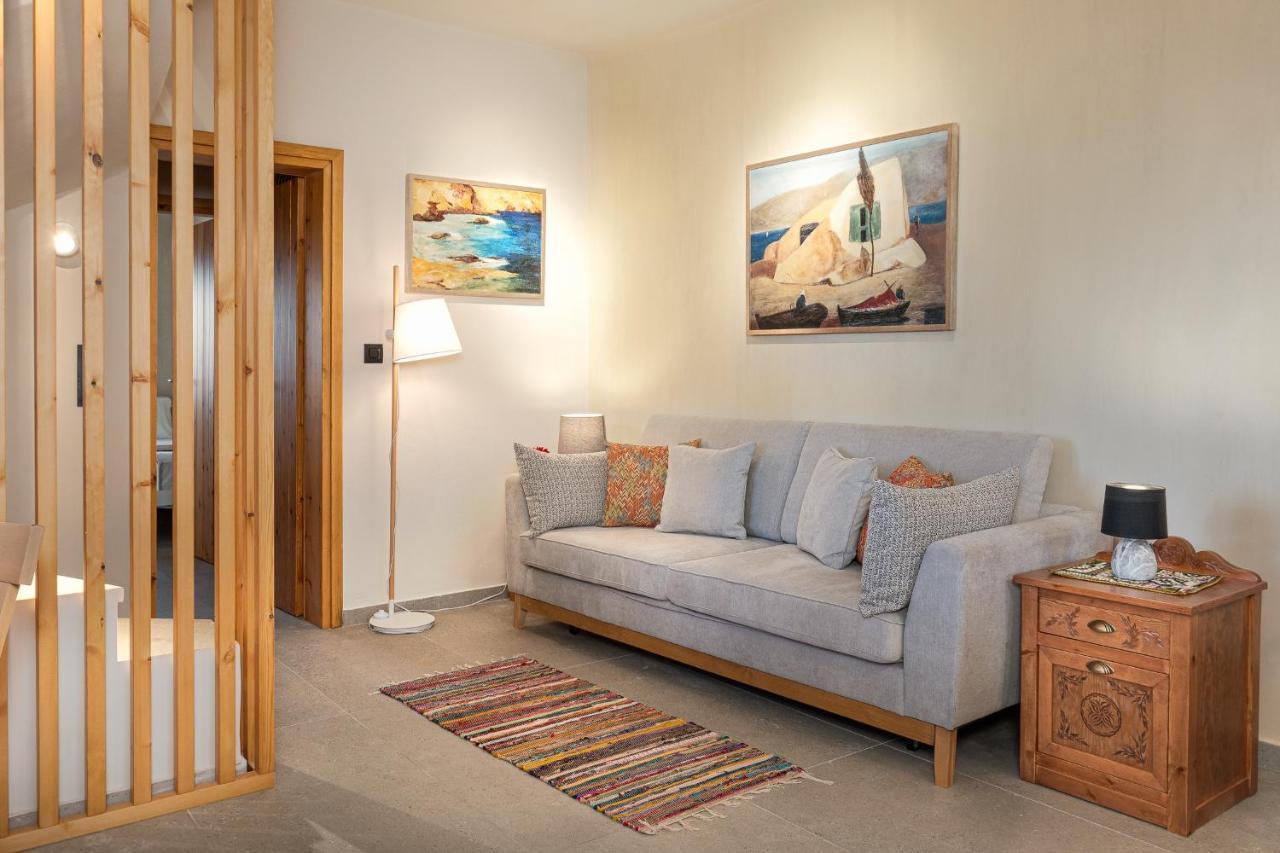 Aloni With 180° Seaview, Private Pool & Bbq, 2km From Vila